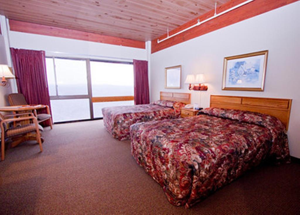 Pipestem Resort State Park Habitación foto