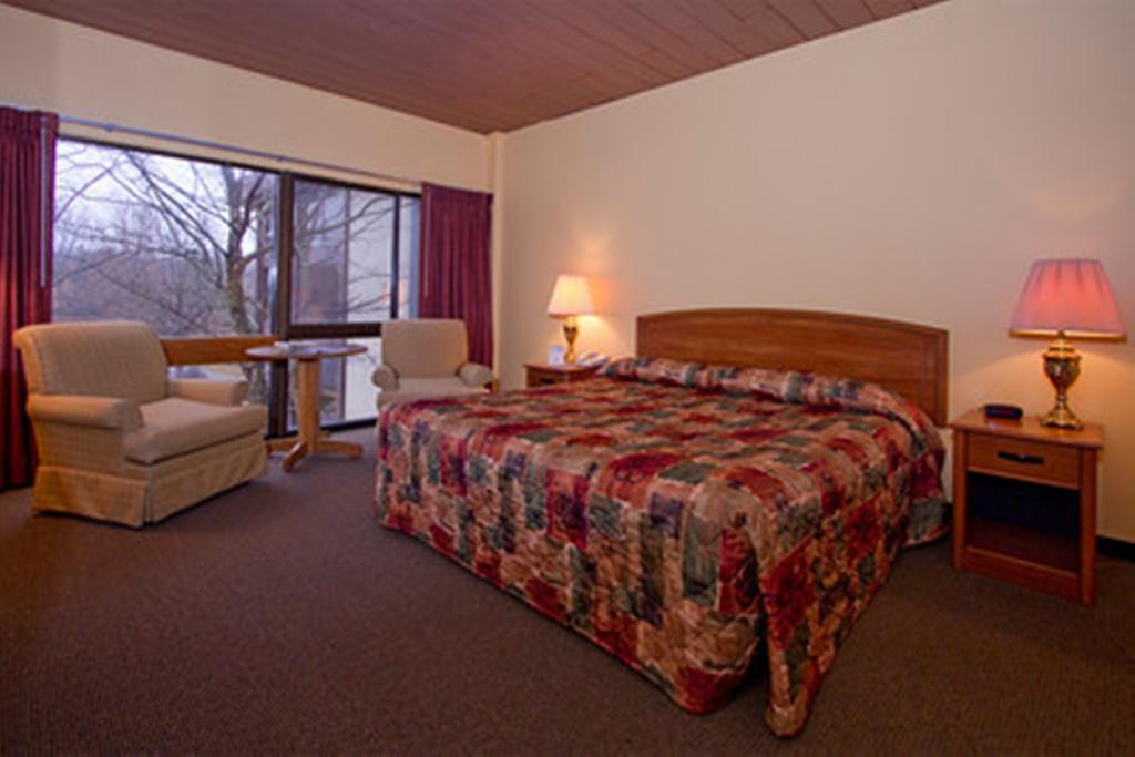 Pipestem Resort State Park Habitación foto